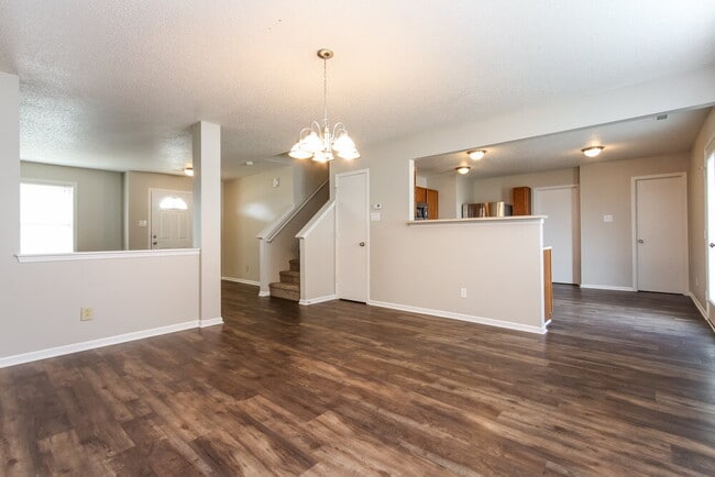 Photo - 8649 Hopewell Ct