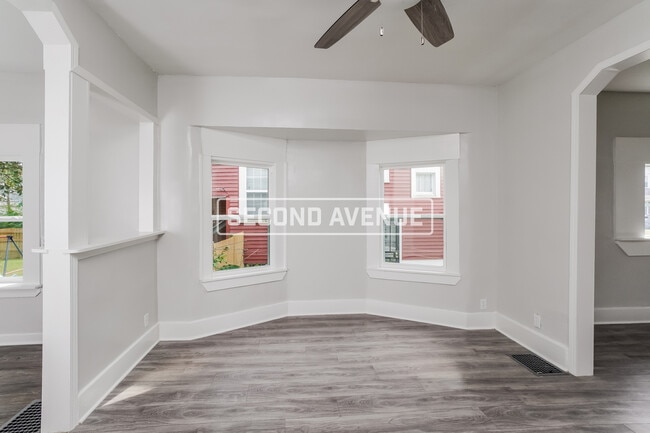 Photo - 741 Dearborn Ave