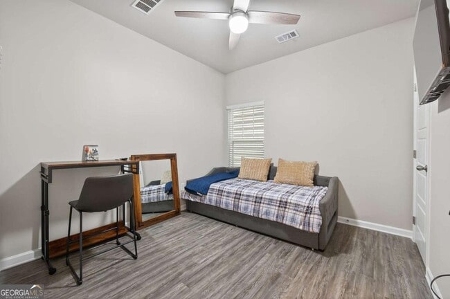 Photo - 2110 Wesson Ct