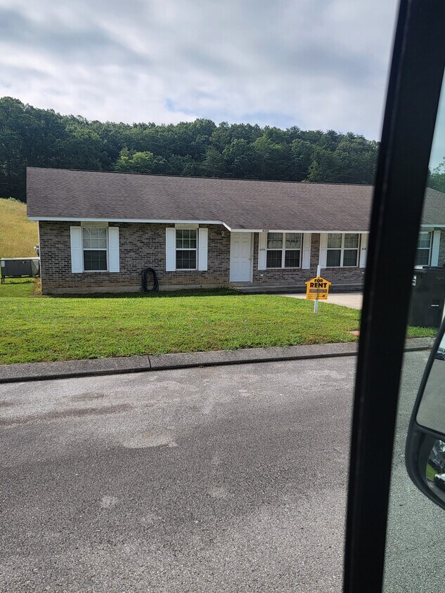 Photo - 8350 Shawn Ridge Dr (Harrison, TN)