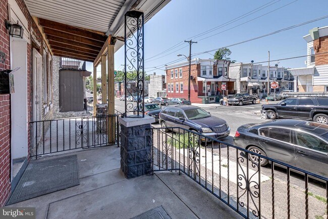 Photo - 829 N 50th St