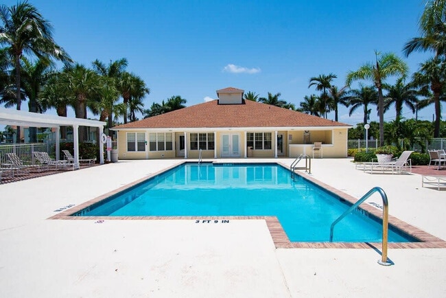 Photo - 1999 Island Club Dr Unidad FL2-ID1044413P