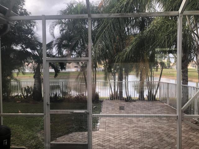 Photo - 147 Kensington Way