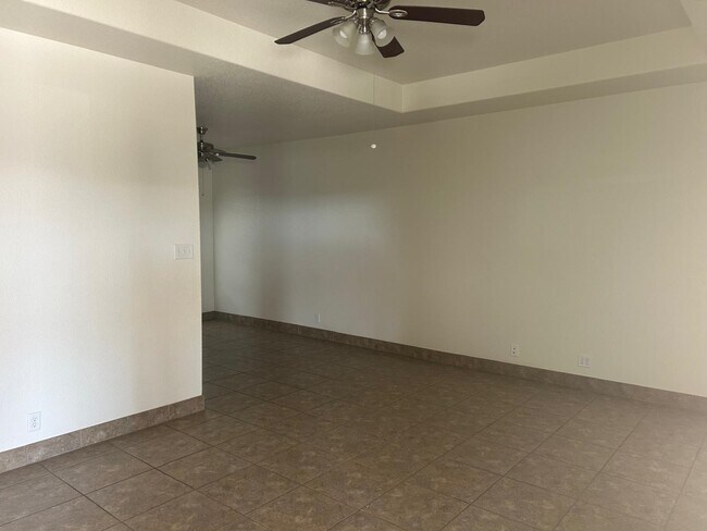 Photo - 317 Don Martin Dr