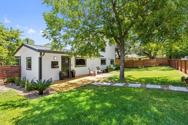 Photo - 1025 Bonham Terrace