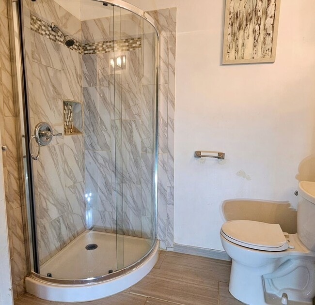 Photo - 1139 W Badillo St