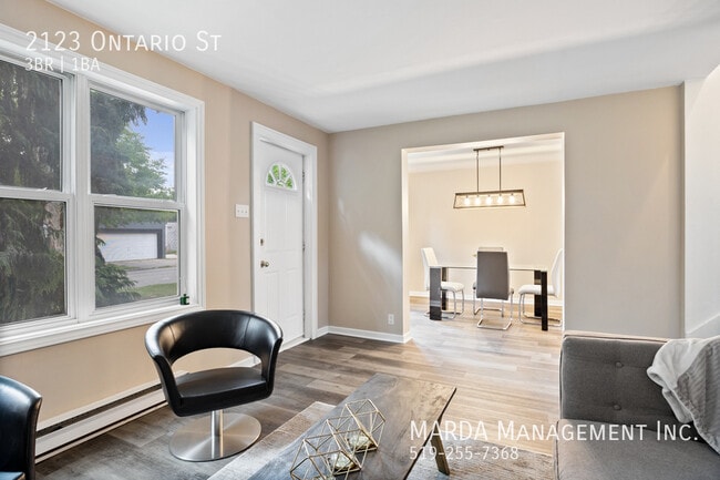 Photo - CHARMING RENOVATED 3 BED/1 BATH HOME WALKERVILLE + UTILITIES