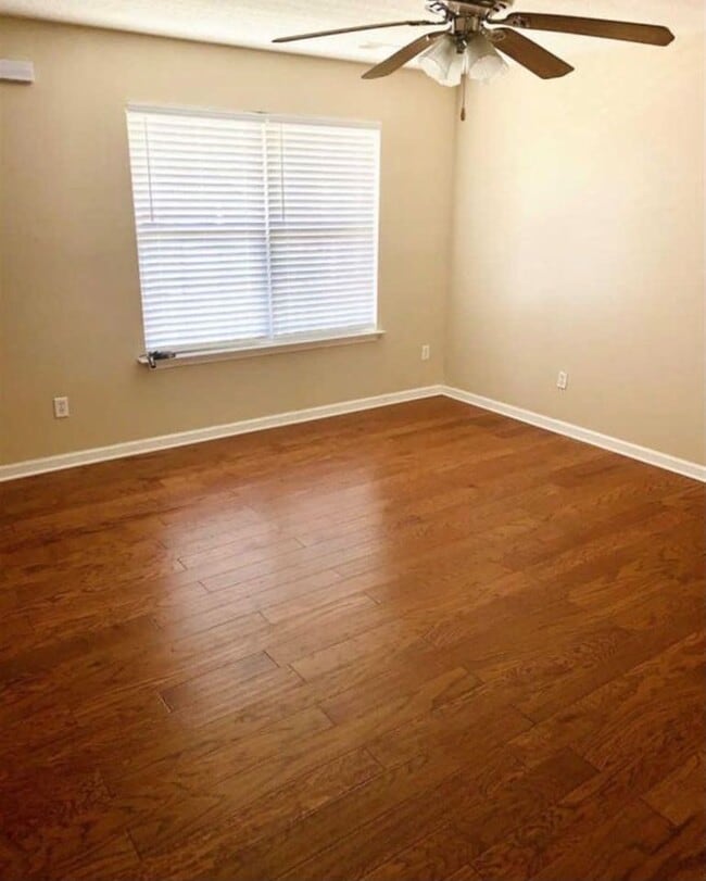 Photo - Exquisite Three Bedroom Home in Northeast Columbia!