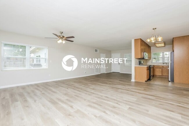 Photo - 3 Bedroom Pet-Friendly Home in ORLANDO, FL with Main Street Renewal