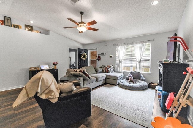 Photo - 5246 Sewell Rd