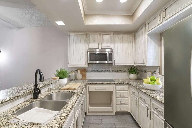 3480 Barham Blvd Unidad 203