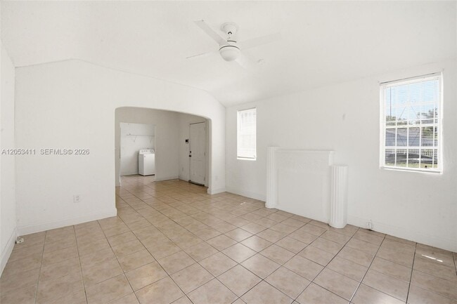 Photo - 14 NW 75th St