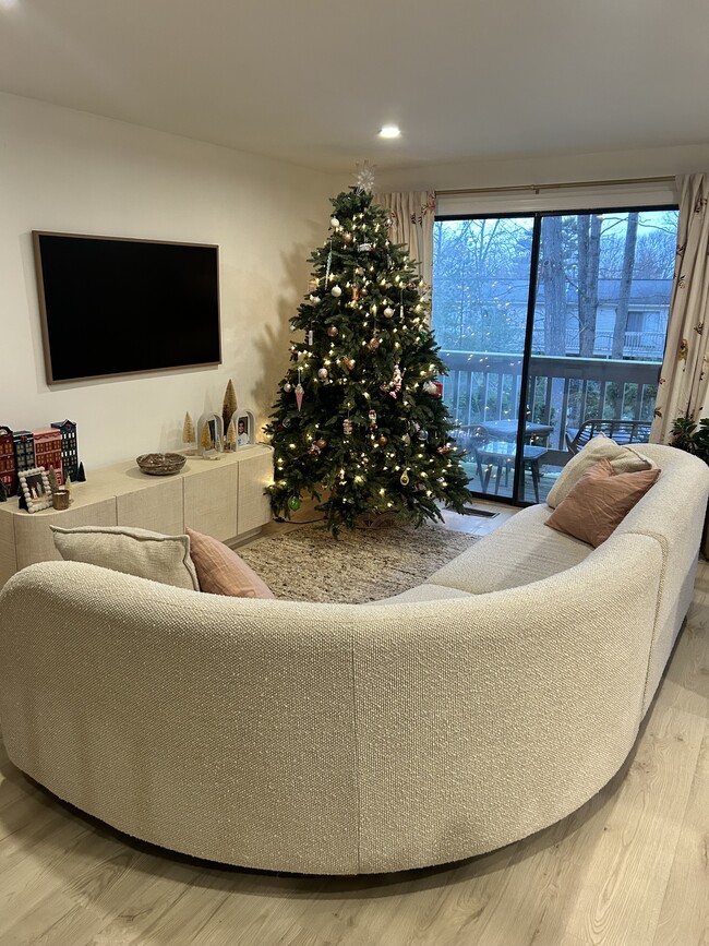 Photo - 15 Samuel Dr