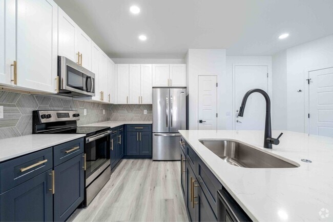 Slate Scottsdale, Phoenix, AZ, Vacant Kitchen - Slate Scottsdale Rental