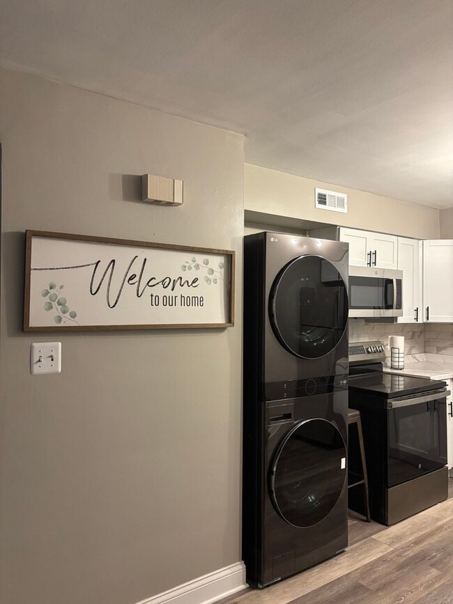 Photo - Georgia Street Apartments Unit 5125 Georgia St. 4