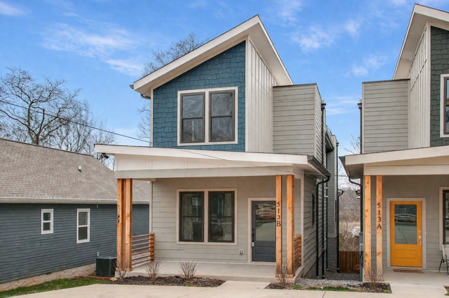 Building Photo - Amazing Location - 3 Bed, 2.5 Bath w/ Vaulted Ceilings and Covered Deck