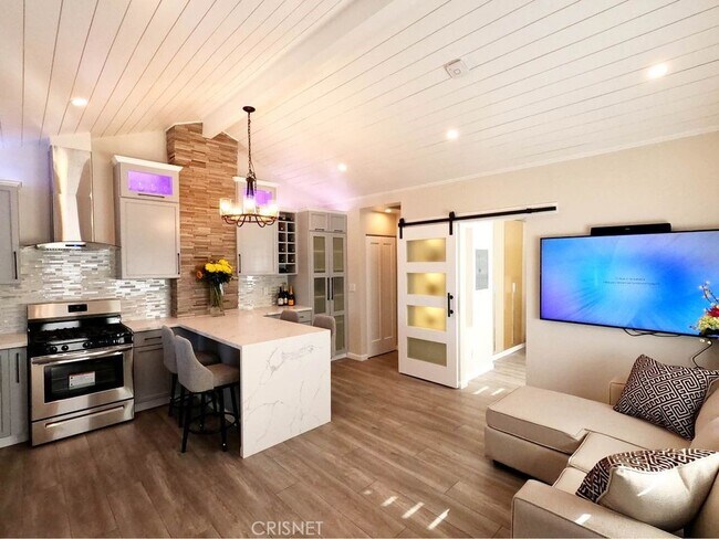 Photo - 7302 Ponce Ave