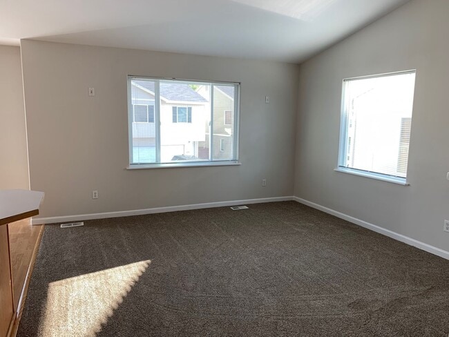 Photo - 6388 Fairweather Dr