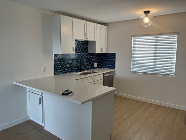 255 S Ave 55 Unit 03