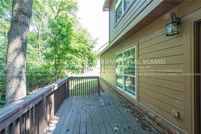 Photo - 519 S Pierremont Dr