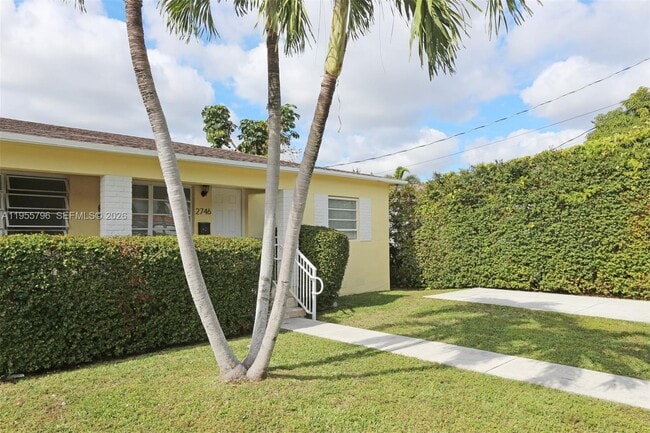 Building Photo - 2746 SW 32nd Ct Unit 2746