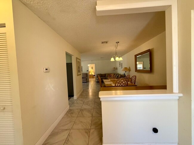 Photo - 5850 Summerfield Ct Unit 52