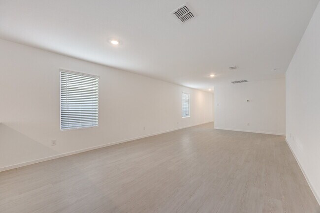 Photo - Newer 3-Bed Home with Fenced Yard, Fireplace & Attached Garage in Sherman