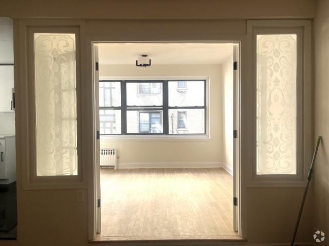 Building Photo - 1 bedroom in New York NY 10023 Unit 5A Rental