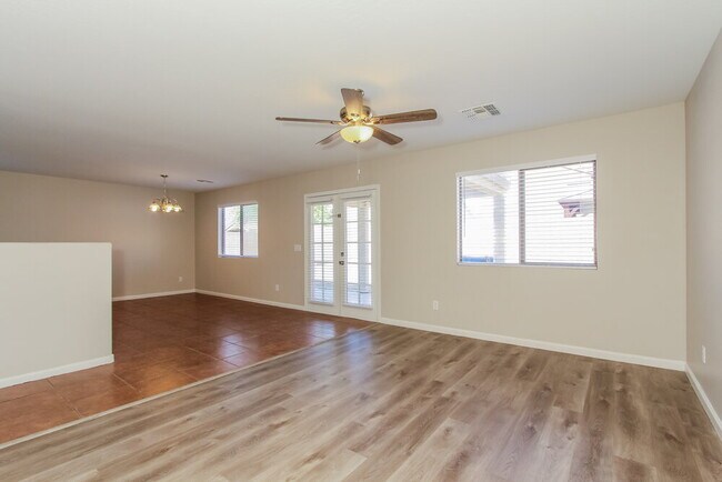 Photo - 5907 S 32nd Ln