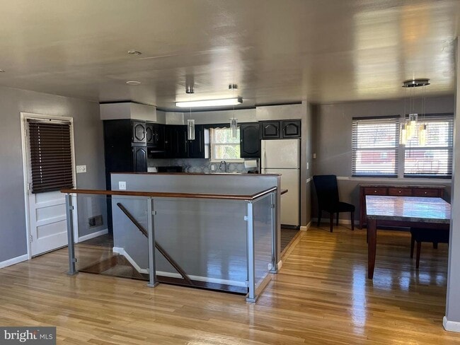 Photo - 3806 Byxbee Rd