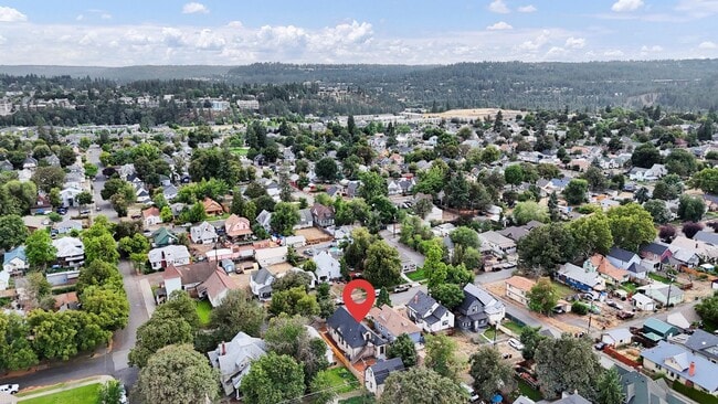 Building Photo - Lovely 1-Bedroom Unit in the heart of Spokane Rental