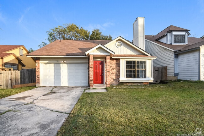 Building Photo - 5927 Catalina Sunrise Dr Rental