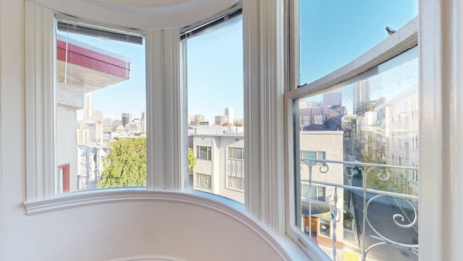 Photo - 1048 Pacific Ave