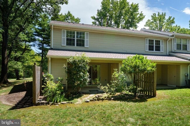 Photo - 11 Abelia Ct