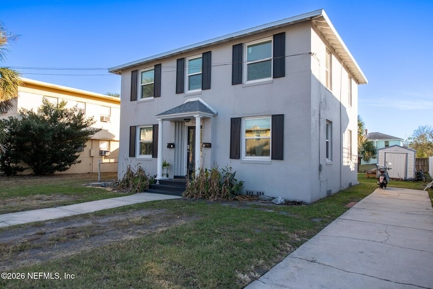 Photo - 214 8th Ave N