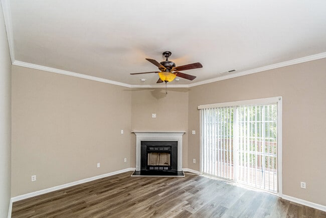 Photo - 650 Ganyard Farm Way