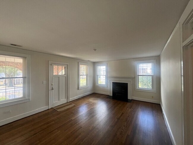 Photo - 2521-2521 Burney Dr Unit 2519