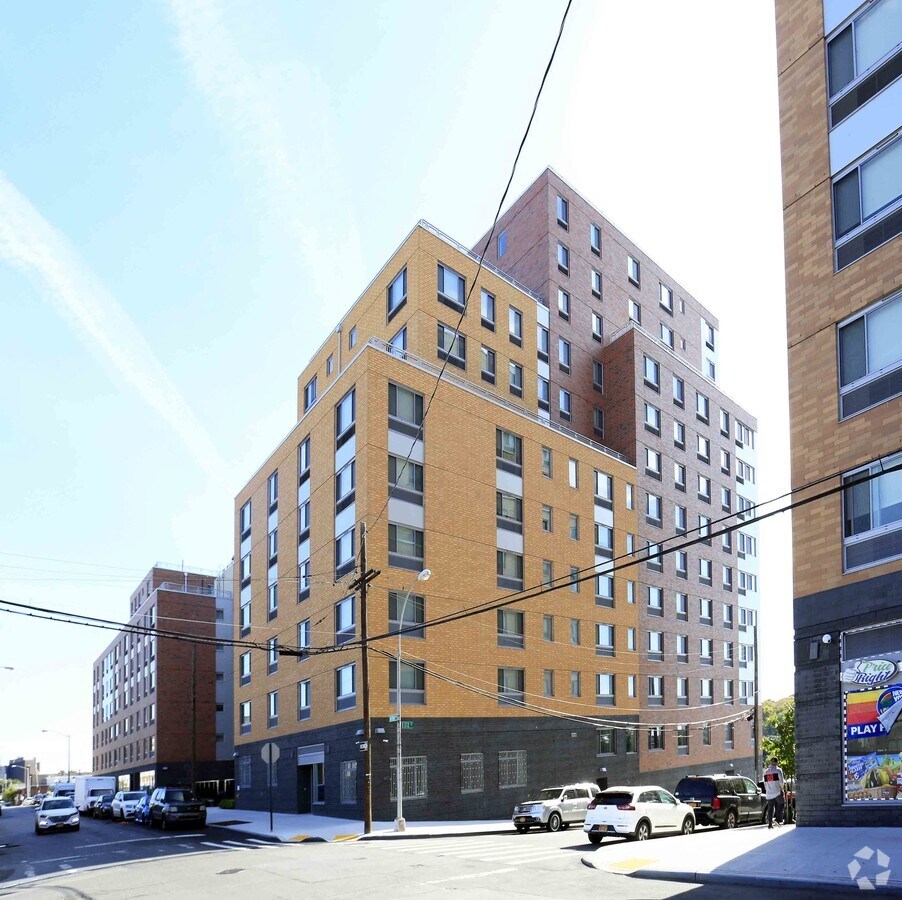 Photo - Compass Residences 2A & 2B