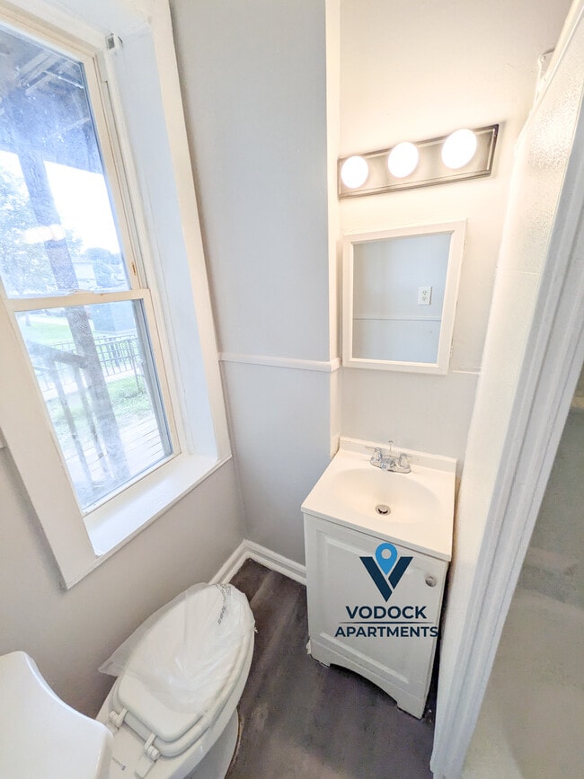 Photo - 226 Lyman St