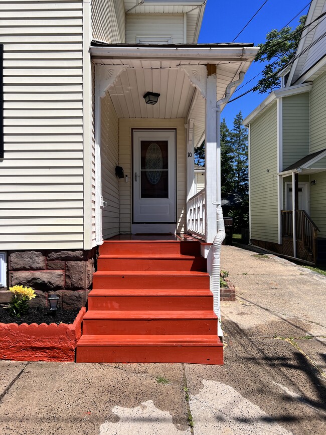 Photo - 10 Loveland St