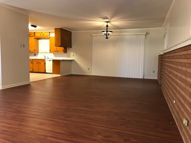 113 Eunice St Unit 113