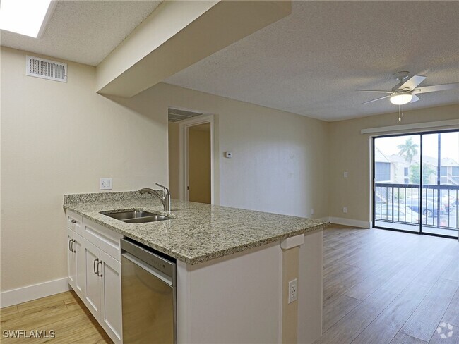 Building Photo - 5311 Summerlin Rd Unit 1112 Rental