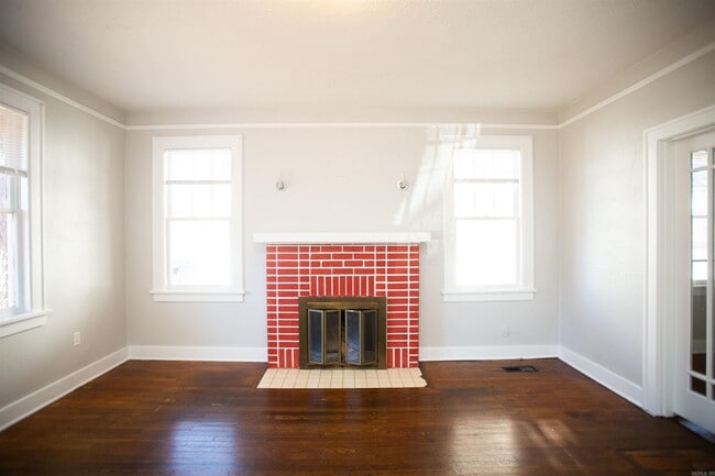 Photo - 1626 Gum St