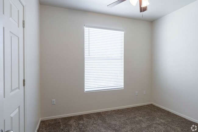 Cuestas-Apartment-Homes-(11)