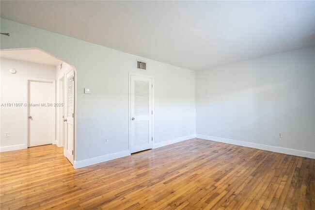 Photo - 1007 Bay Dr Unit 206