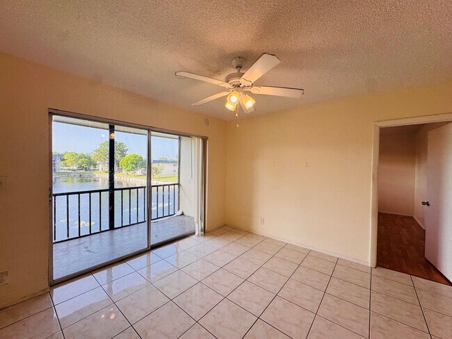 Photo - 8025 Colony Cir S Unit VERSAILLES GARDENS CONDO