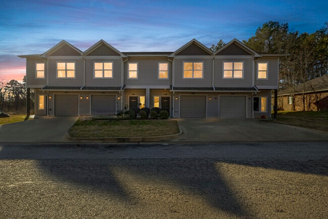 Front View Dusk - 16076 Echo Glen Dr