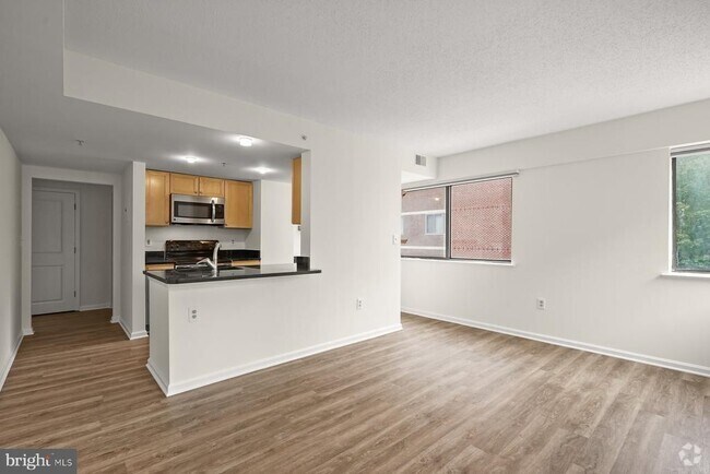 Building Photo - 1225 13th St NW Unit 407 Rental