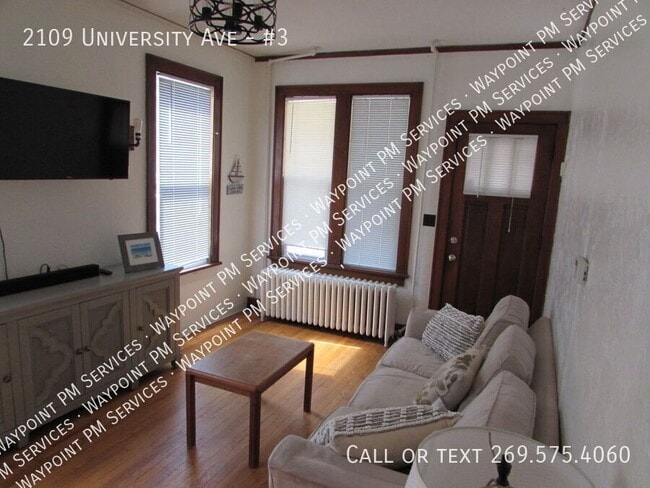 Photo - 2109 University Ave Unidad #3