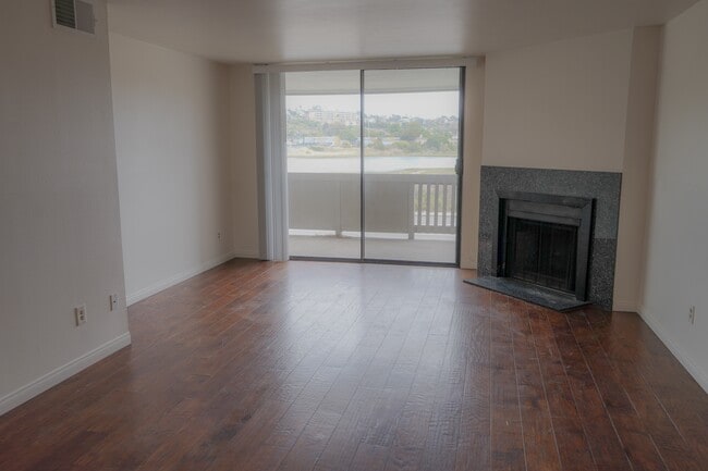 Building Photo - 3098 Rue D’Orleans